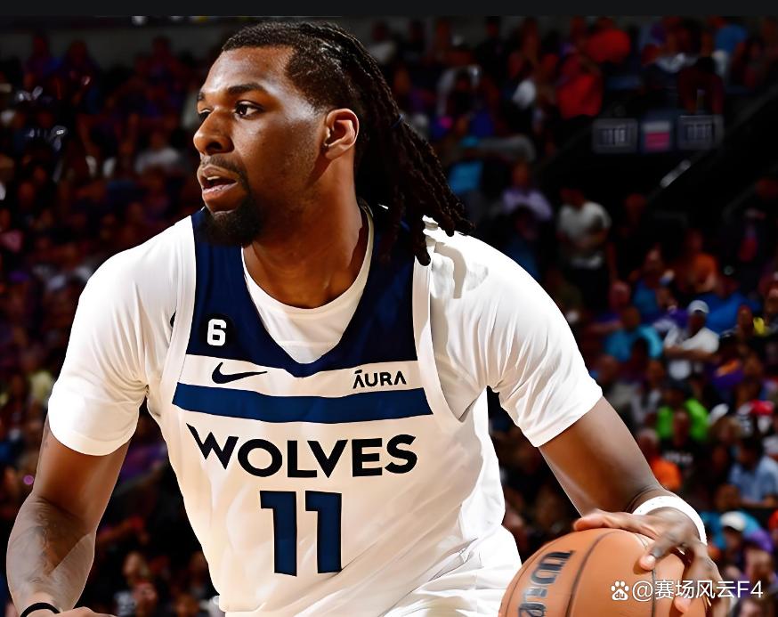 关于布鲁克林篮网训练开放日，集结日外线爆发引欢呼，全明星赛在即，控场能力受关注的信息